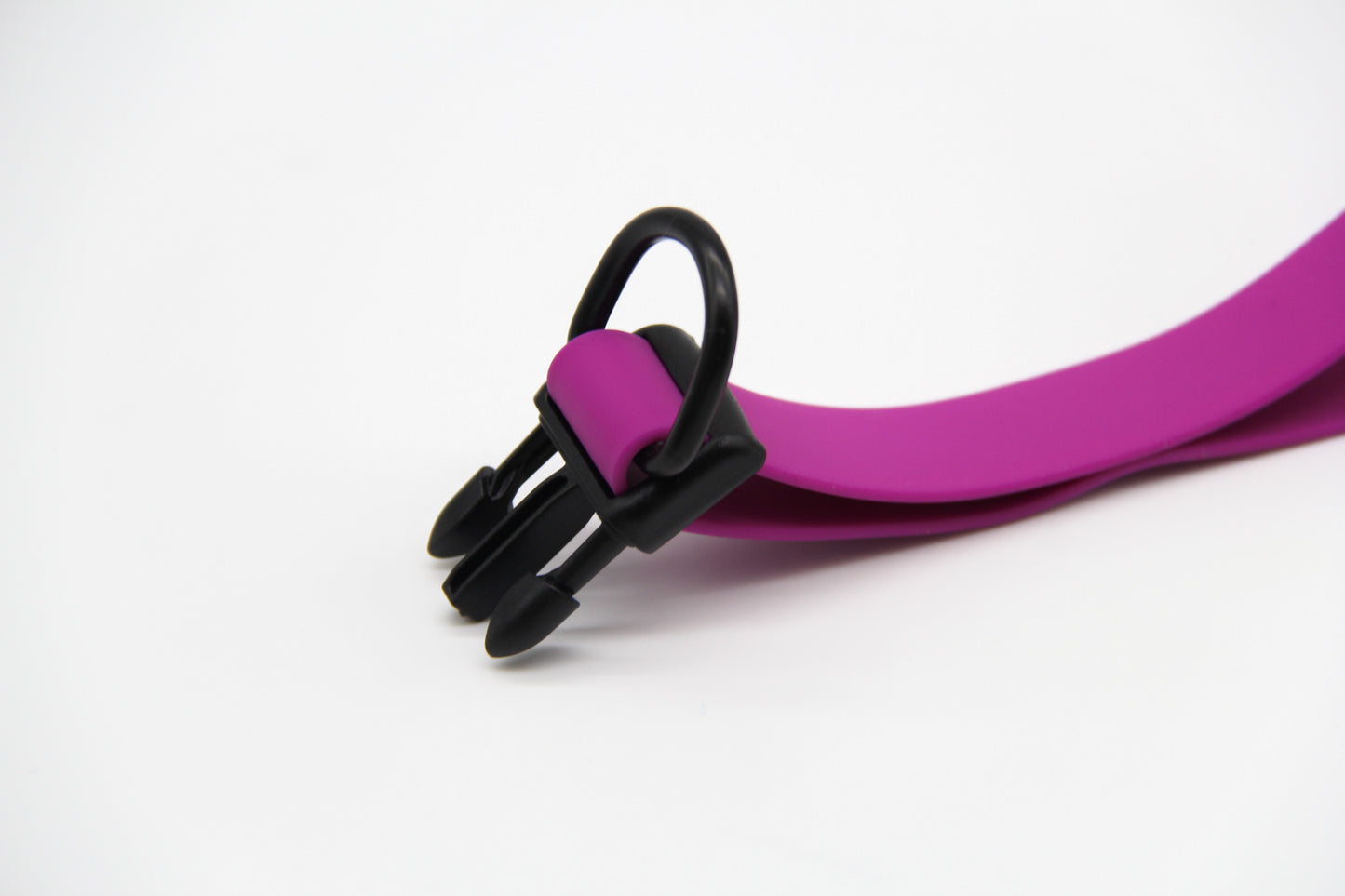 Waterproof Dog Collar – Purple Fuchsia
