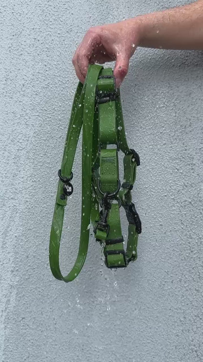Waterproof Dog Harness and Lead Set – Camo Green